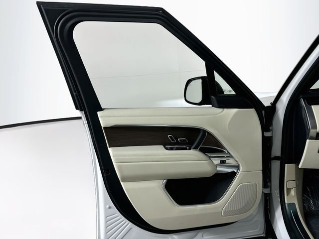 New 2027 White Land Rover SE image 11