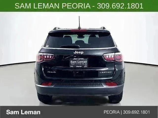 New 2026 Diamond Black Crystal Pearl-Coat Exterior Paint Jeep Limited image 6