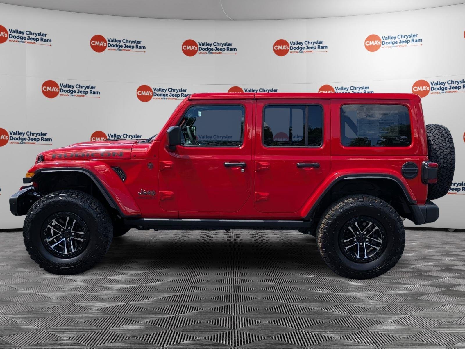 New 2026 Firecracker Red Clear-Coat Exterior Paint Jeep Rubicon X image 8