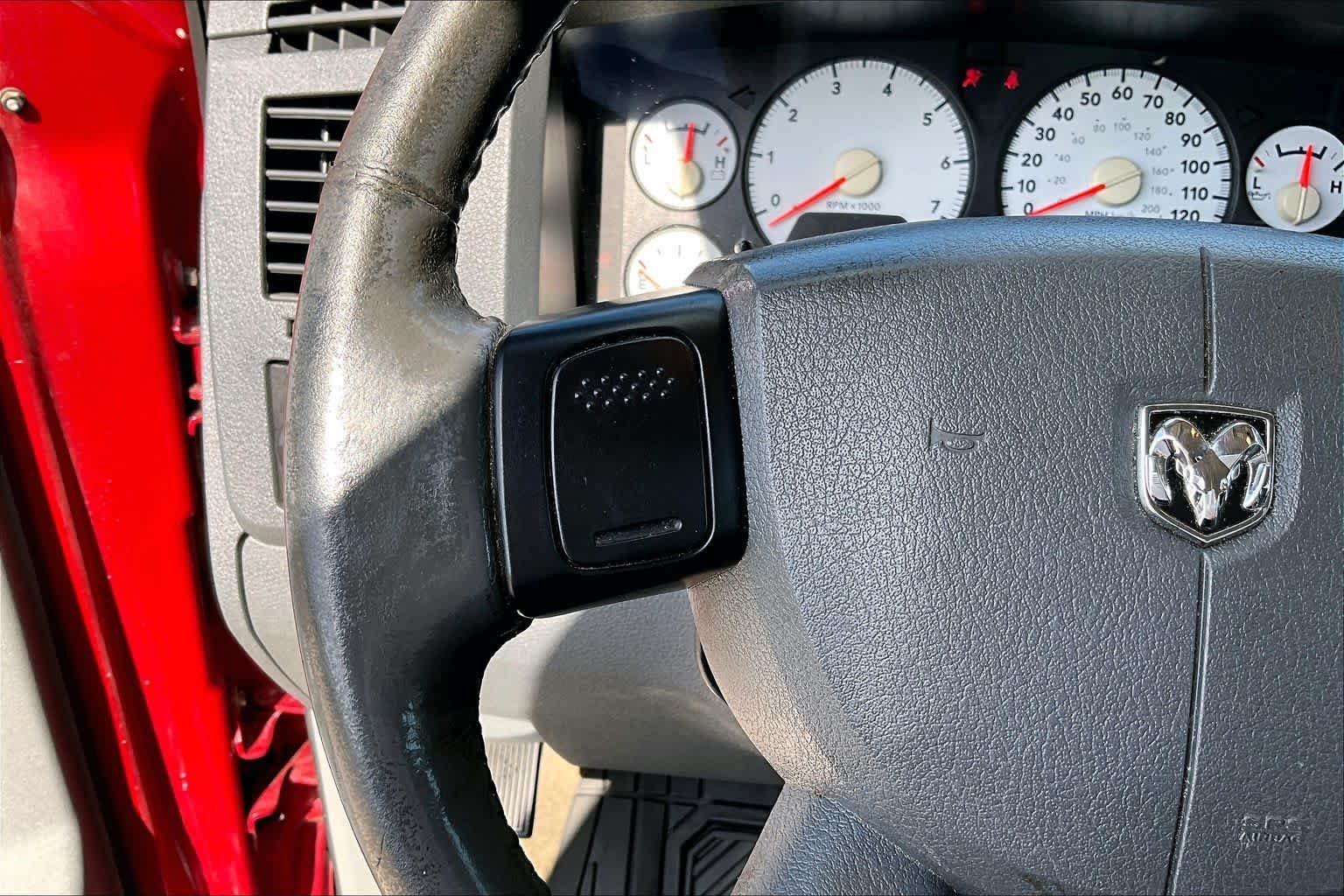 Used 2006 Inferno Red Crystal Pearl Dodge ST image 23