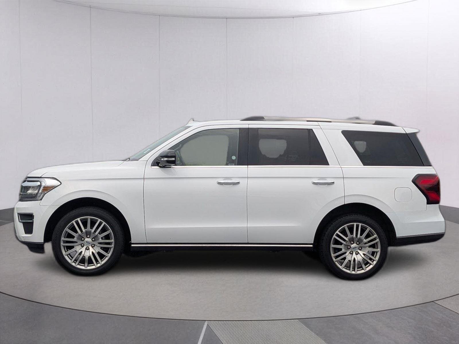Used 2024 Oxford White Ford Limited image 2