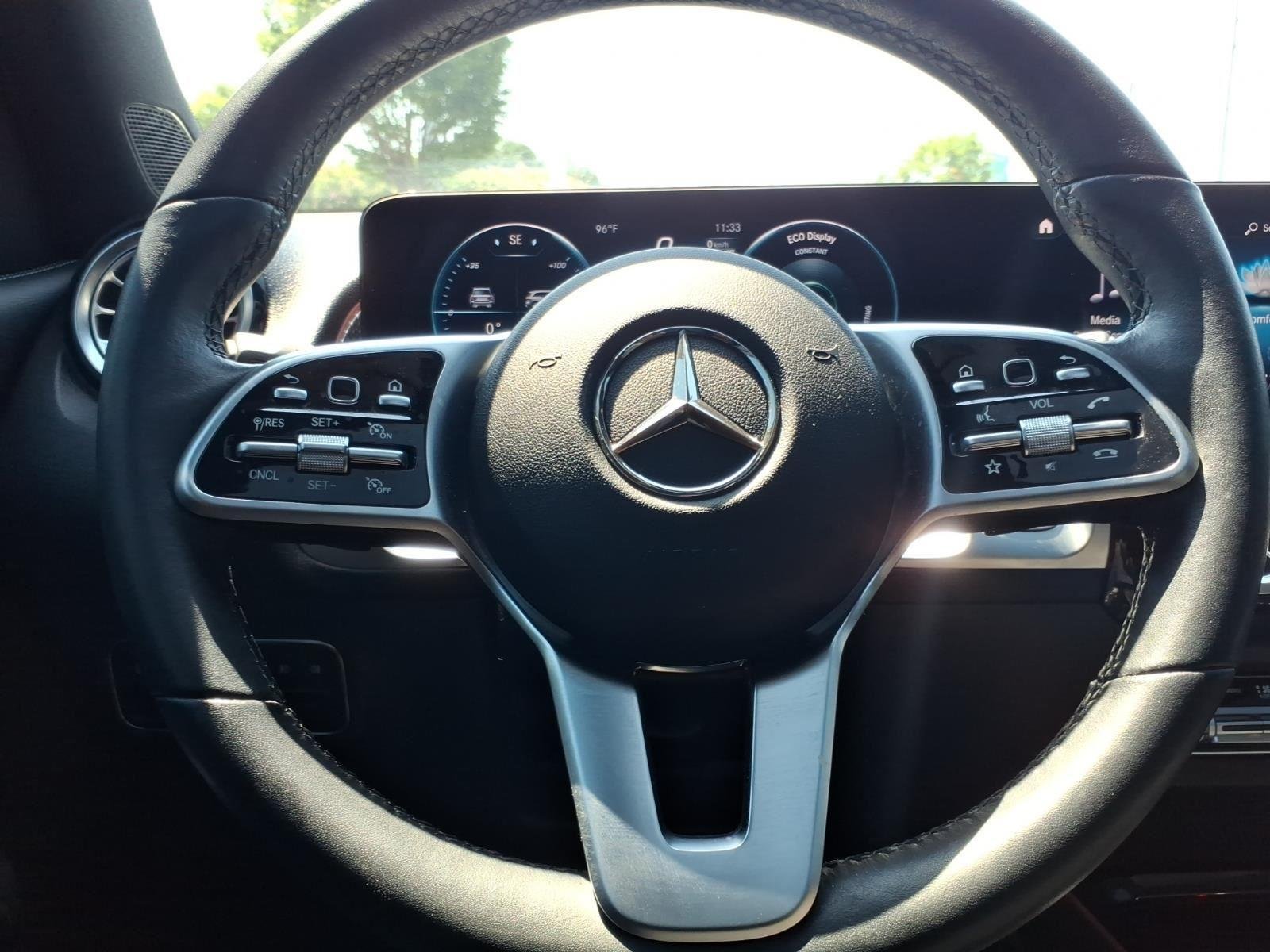 Used 2023 Night Black Mercedes-Benz GLB 250 image 28