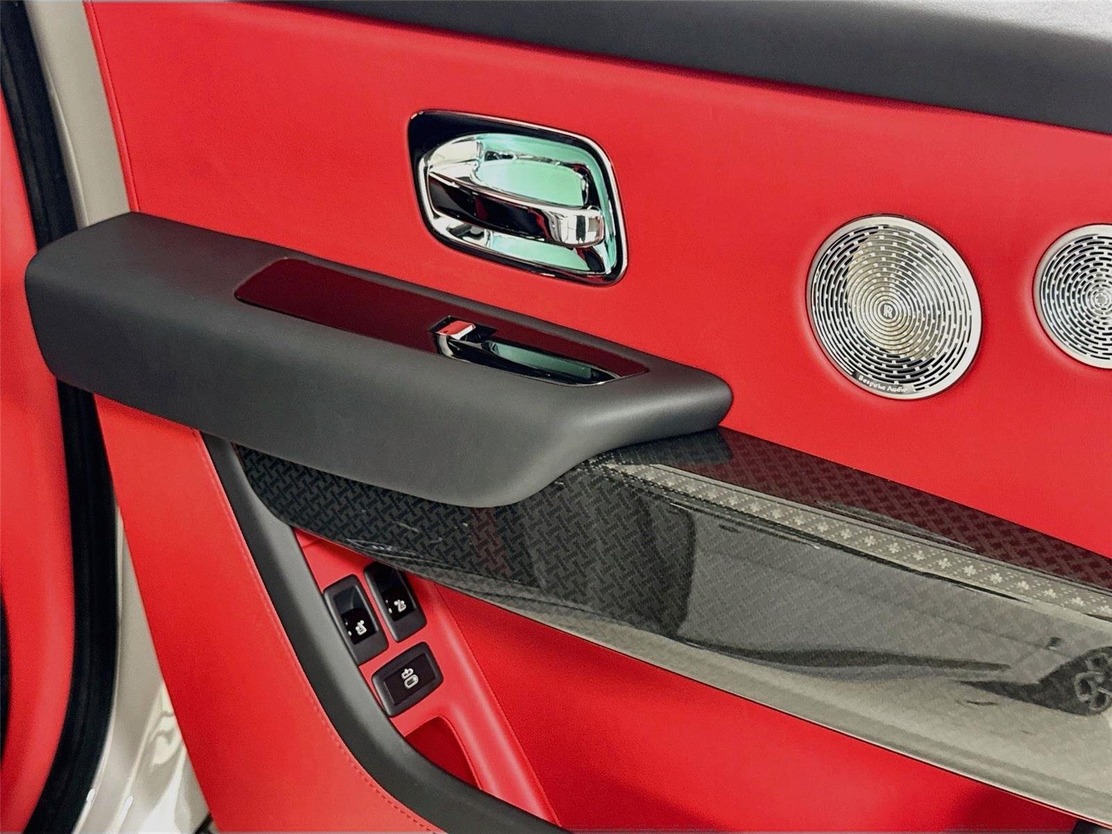 Used 2025 Tempest Gray Rolls-Royce Black Badge | Bespoke Audio | Starlight Roof image 26