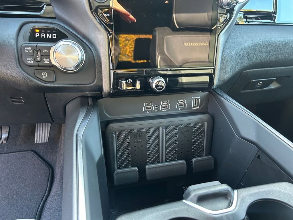 2026 RAM 1500 Laramie - Photo 15