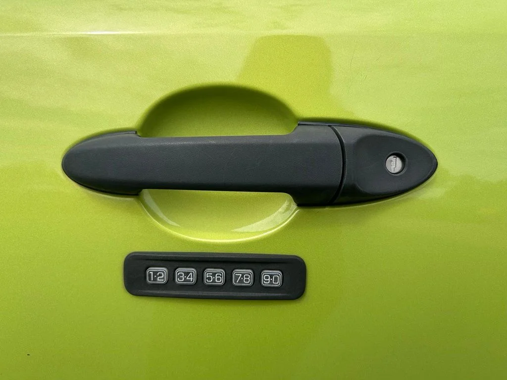 Used 2011 Lime Squeeze Metallic Ford XLT image 7