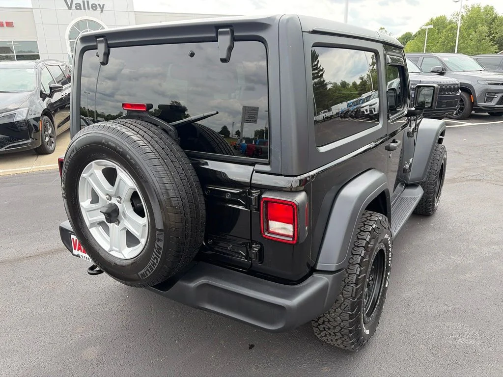 Certified Used 2018 Black Jeep Sport S image 7