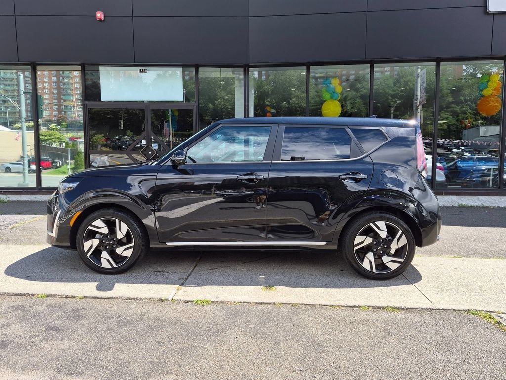 Used 2023 Black Kia GT-Line image 10