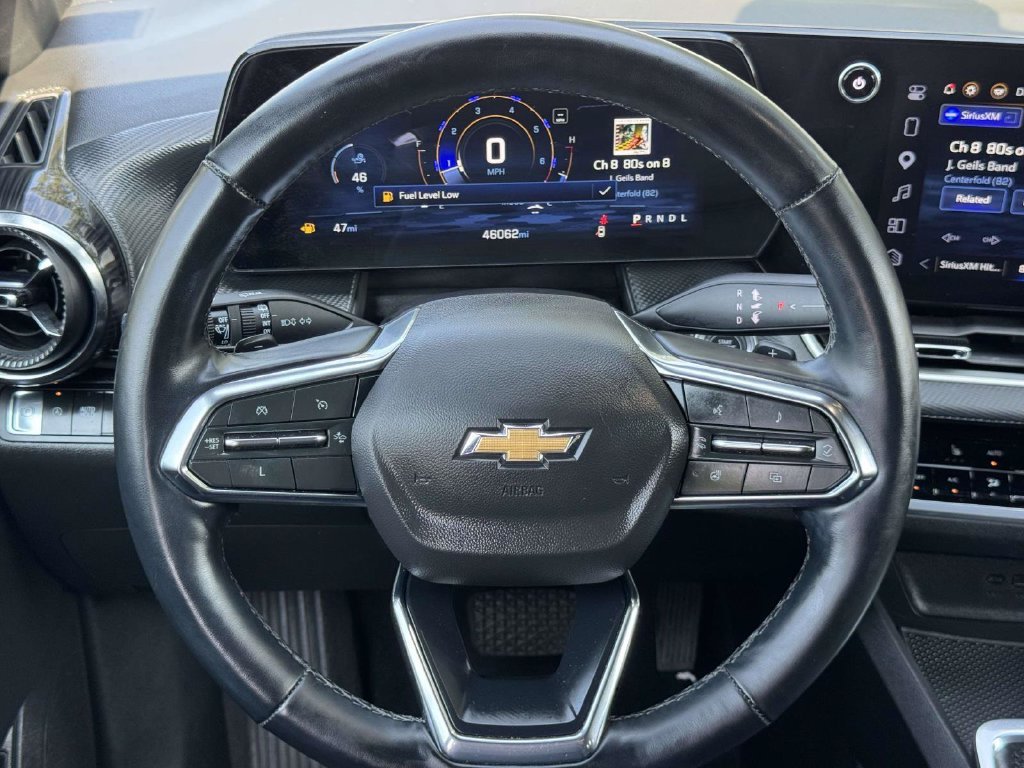 Used 2025 White Chevrolet LT image 11