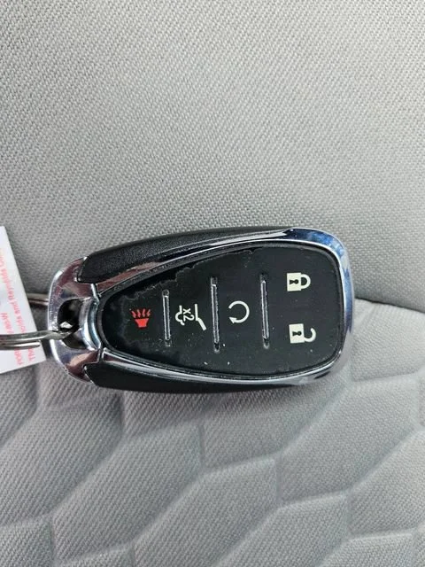 Used 2019 SILVER ICE METALLIC Chevrolet LT image 29