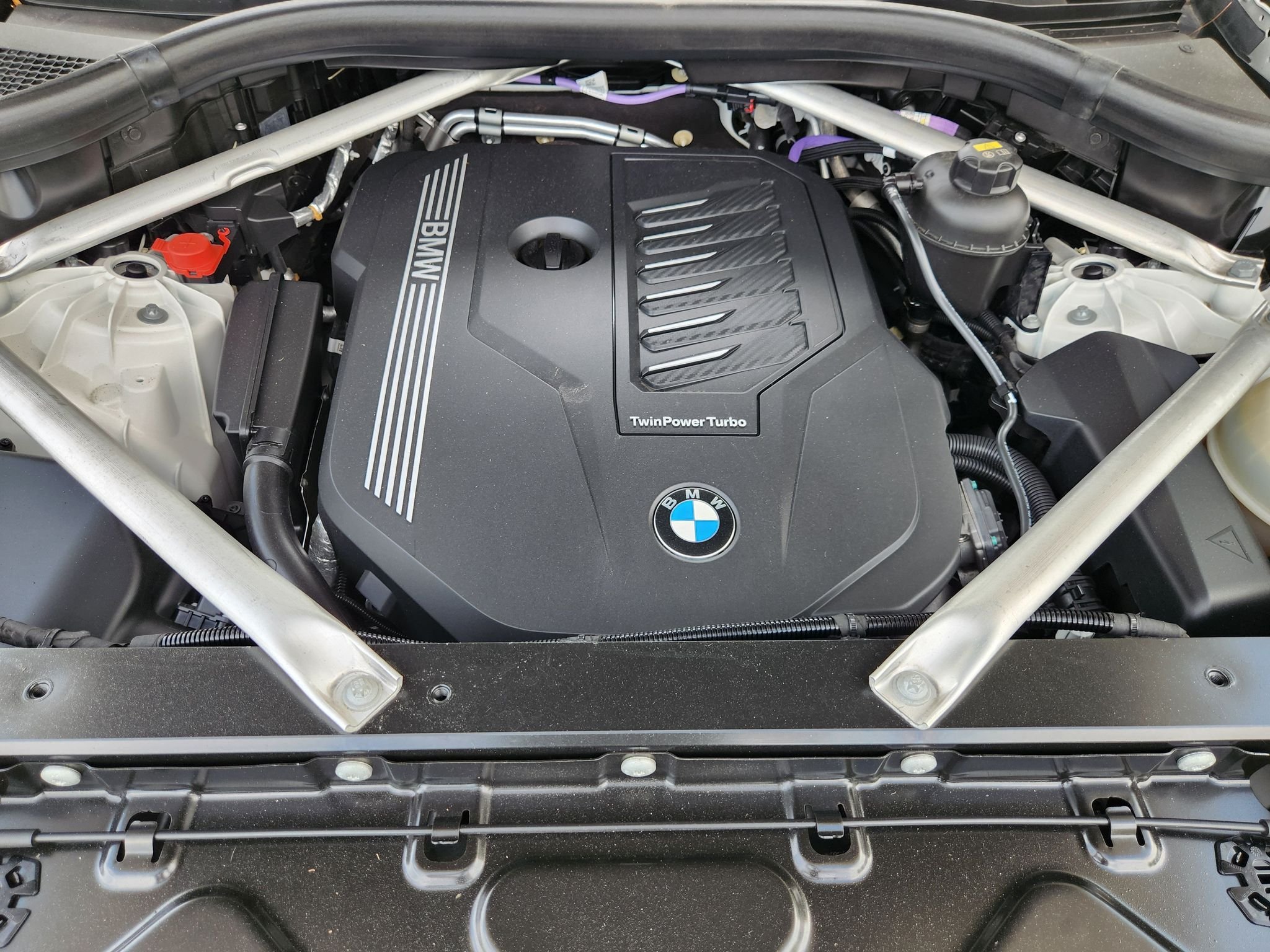 Used 2023 Alpine White BMW sDrive40i image 33