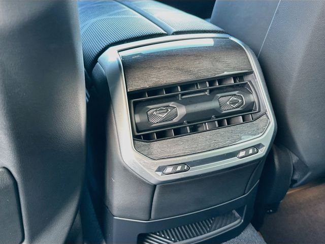 Certified Used 2024 Gray BMW xDrive60 image 27