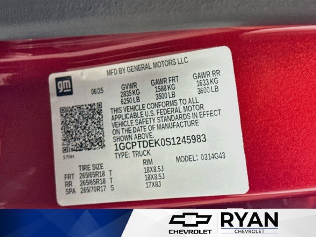 Used 2025 Radiant Red Tintcoat Chevrolet Z71 image 32