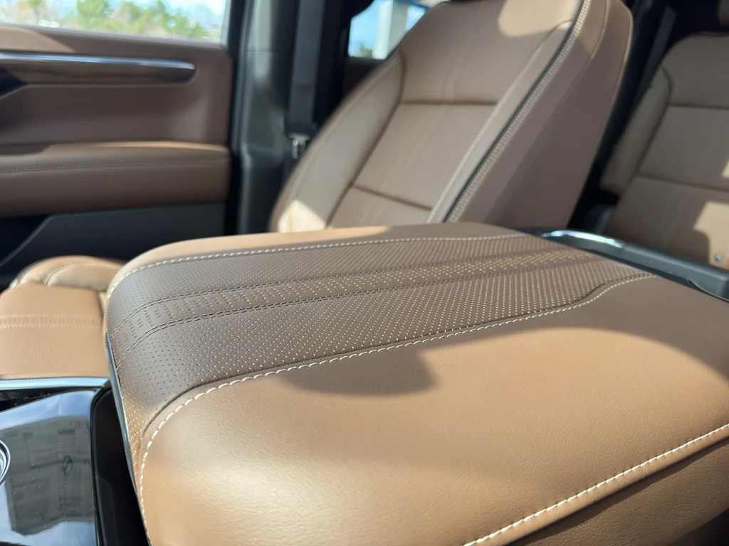 2026 Chevrolet Suburban High Country - Photo 22
