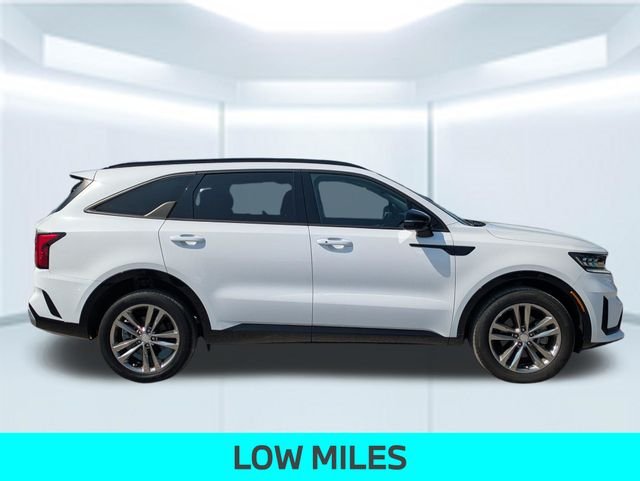 Used 2023 White Kia SX image 8
