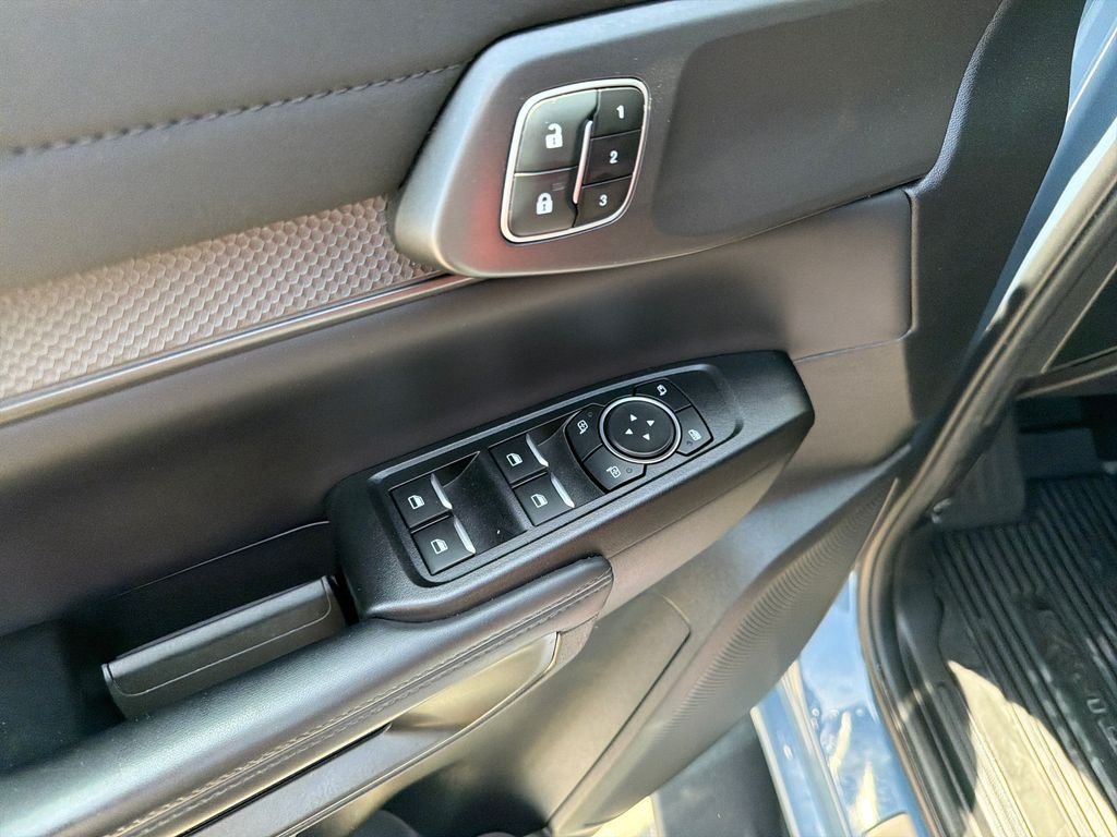 Used 2025 Gray Ford Raptor image 20