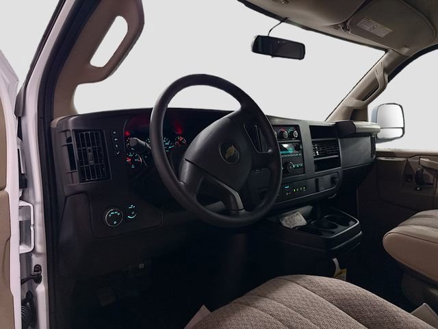 2025 Chevrolet Express Cargo Work Van - Photo 10
