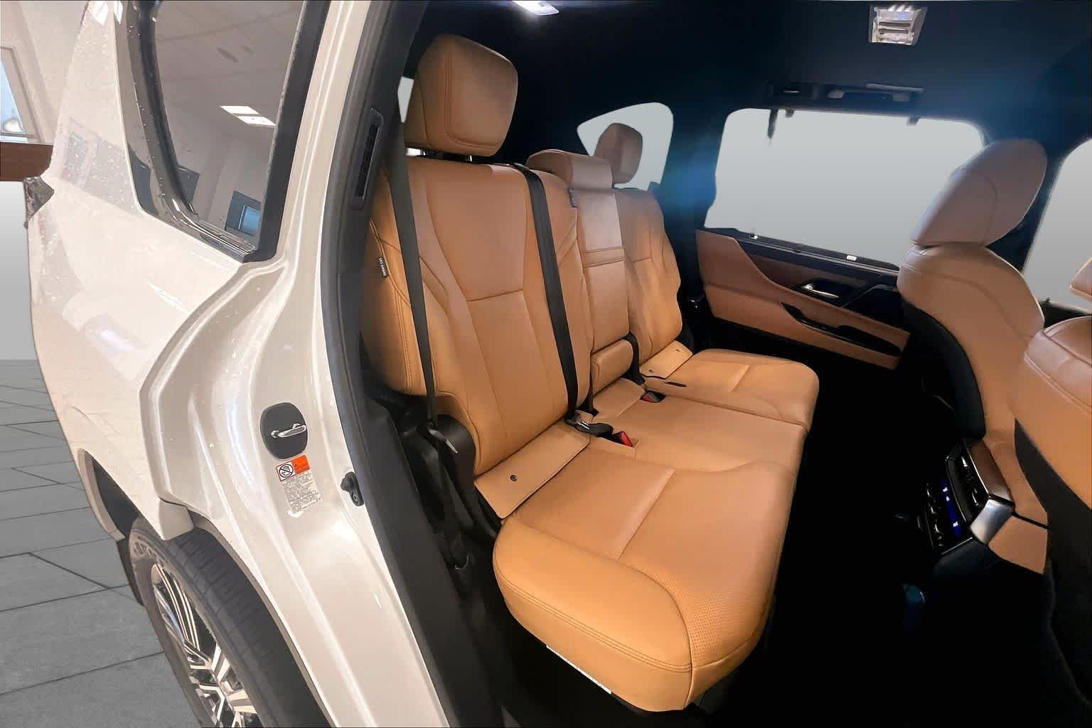 Used 2025 Eminent White Pearl Lexus Luxury image 19