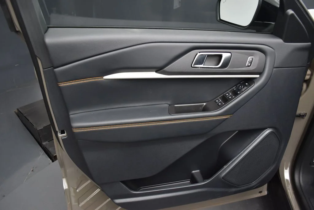 New 2026 Gray Ford Tremor image 16