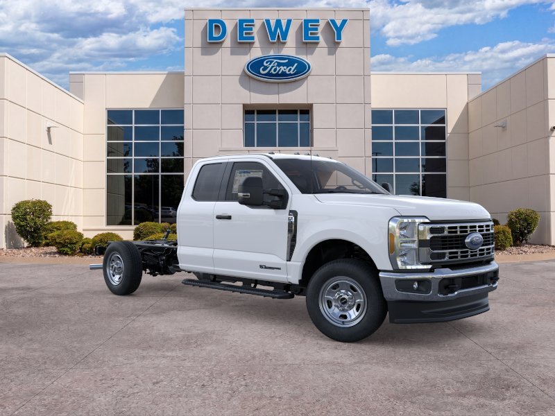 New 2026 Oxford White Ford XL image 7
