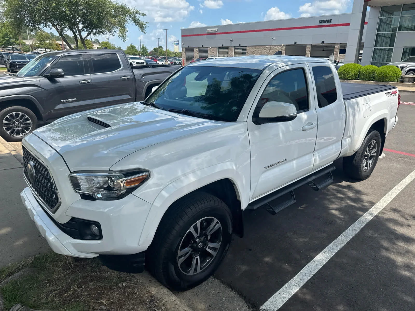 Used 2019 Toyota Tacoma TRD Sport with VIN 5TFSZ5AN4KX195343 for sale in Little Rock