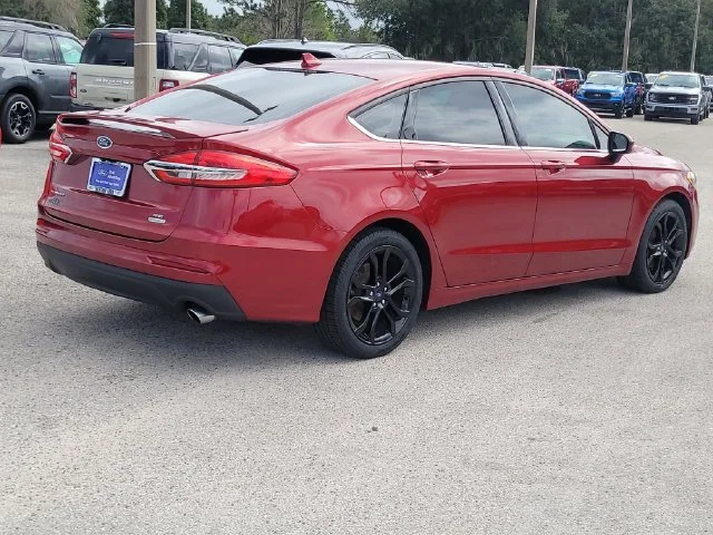 Certified Used 2019 Red Ford SE image 5