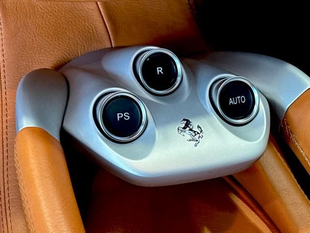 Used 2012 Red Ferrari Base image 14