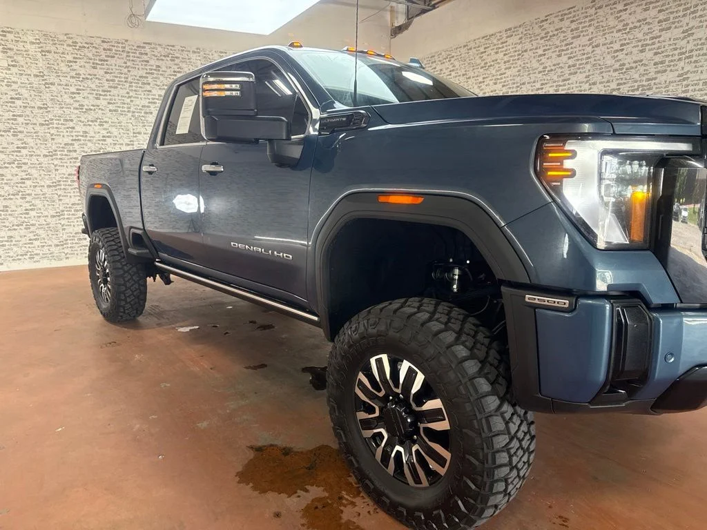 Used 2026 Downpour Metallic GMC Denali Ultimate image 9