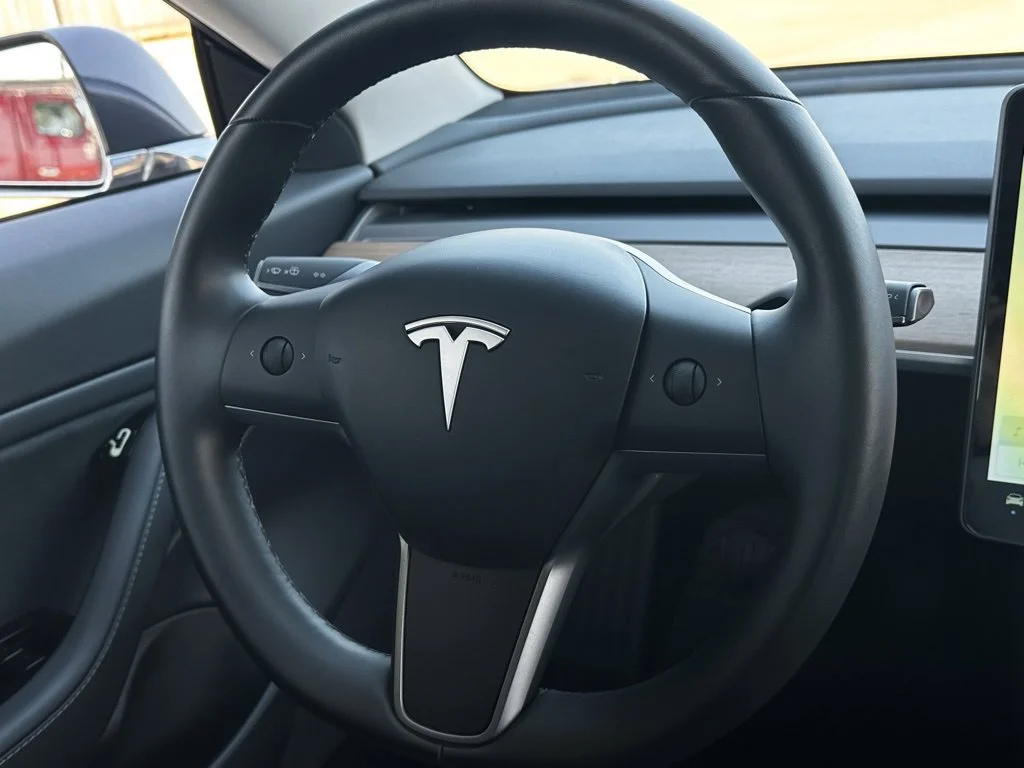 Used 2018 Silver Tesla Long Range image 13