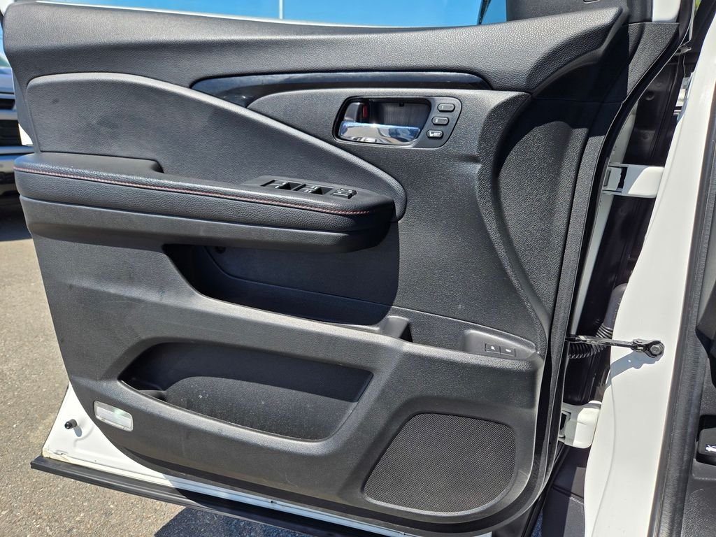 Used 2022 White Honda Black Edition image 13