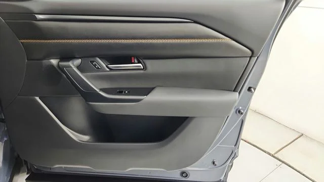 2025 Mazda CX-50 Premium Plus - Photo 35