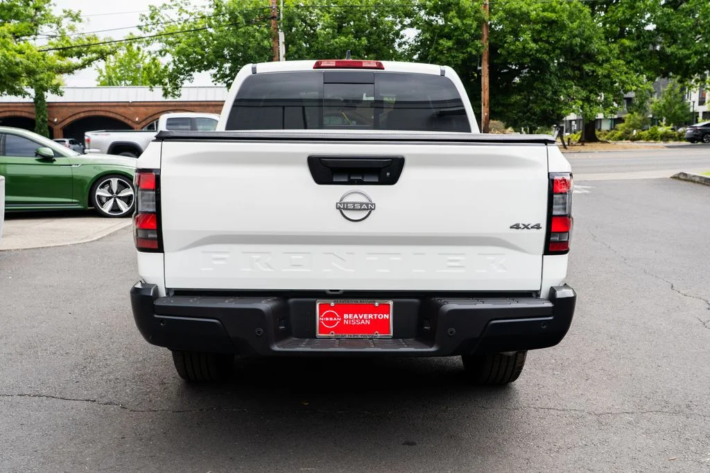 New 2026 Glacier White Nissan Crew Cab S image 5