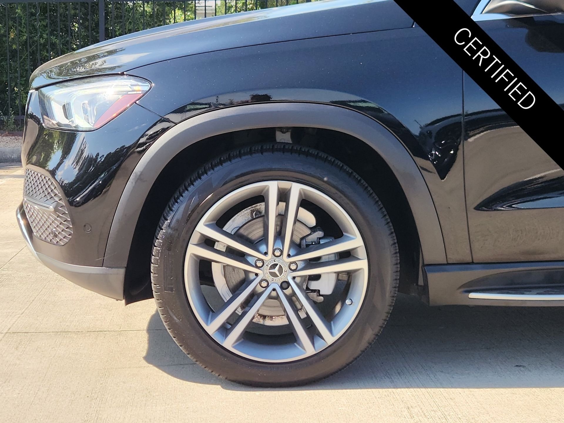 Certified Used 2022 Black Mercedes-Benz GLE 350 image 10