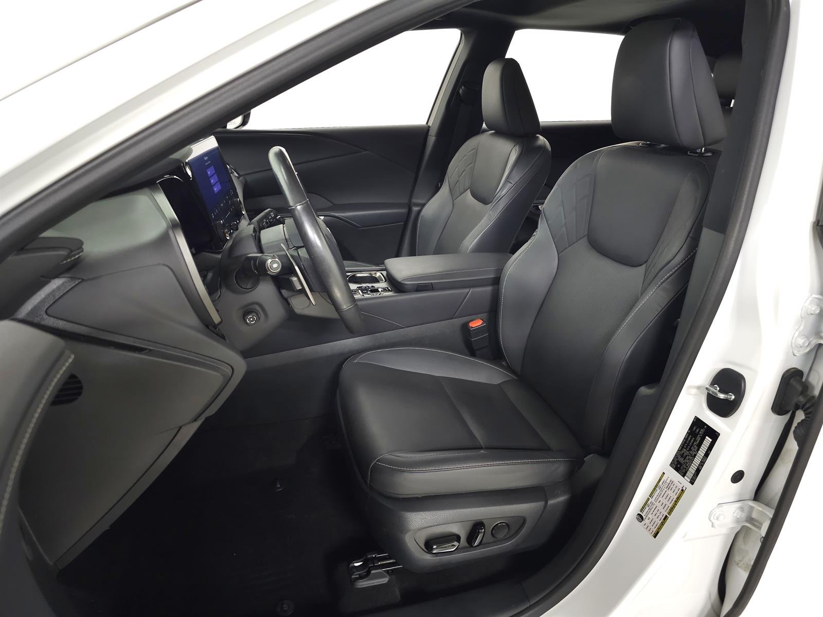 Certified Used 2024 Eminent White Pearl Lexus PREMIUM image 18