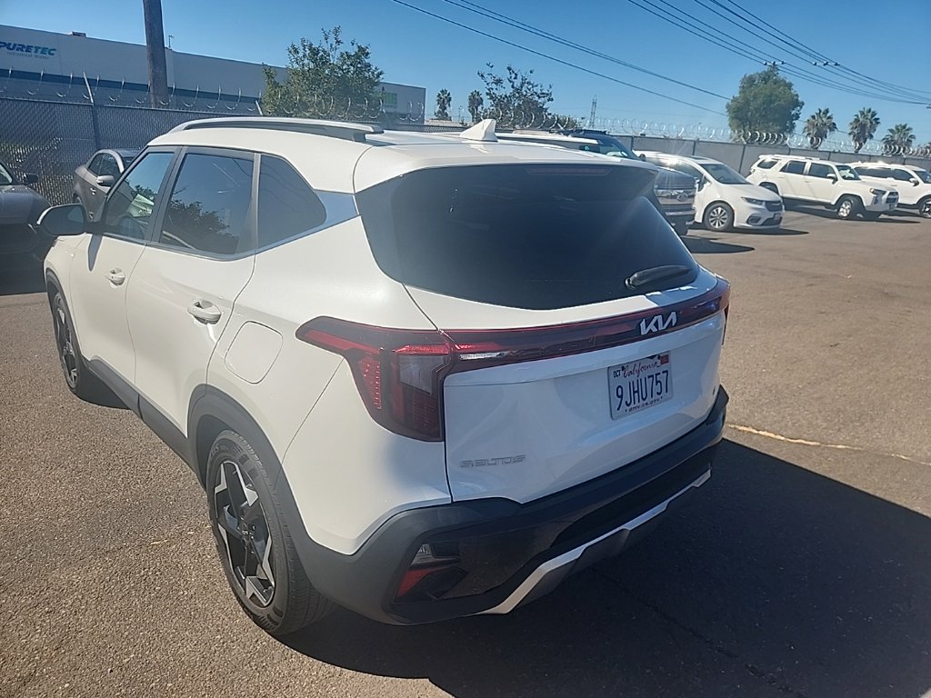 Used 2024 White Kia EX image 9