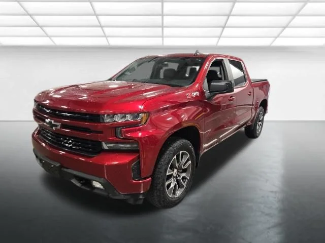 Used 2021 Red Chevrolet RST image 9