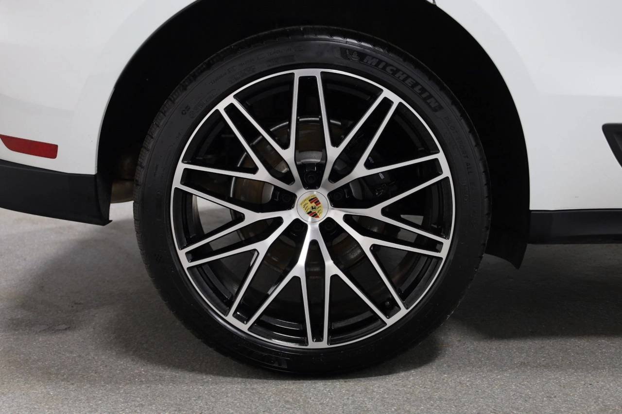 Certified Used 2026 White Porsche  image 37