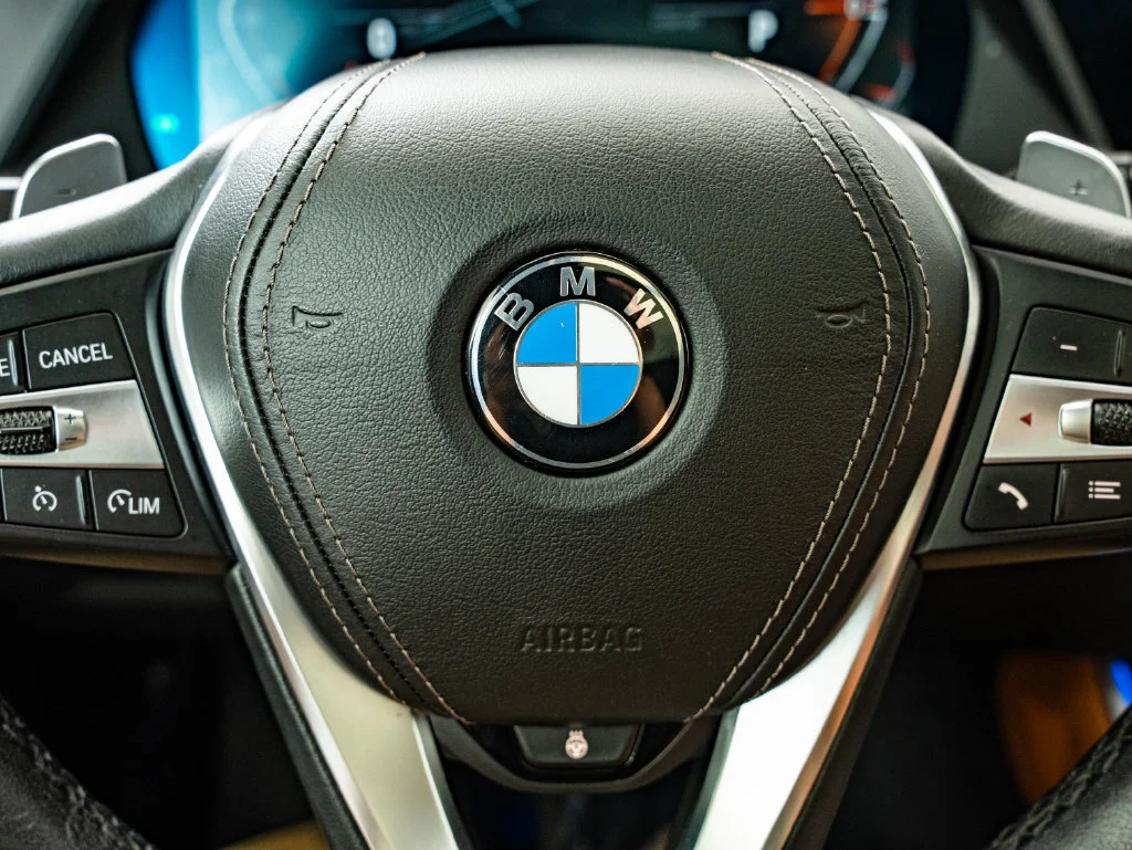Used 2023 Black Sapphire Metallic BMW xDrive40i image 29