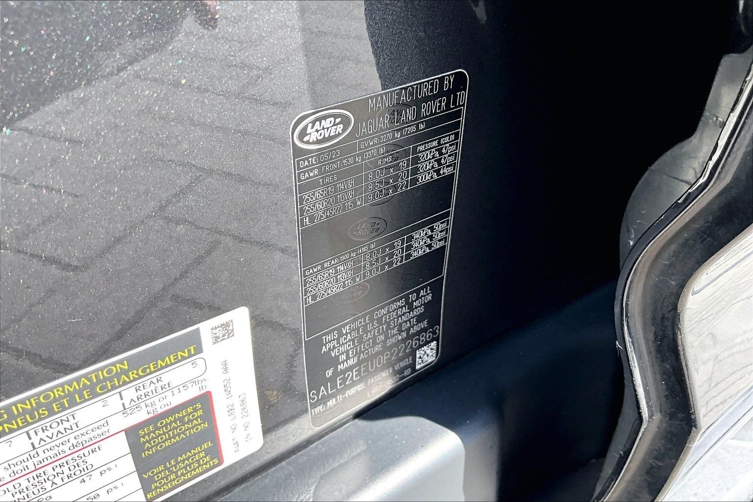 Used 2023 Gray Land Rover X-Dynamic SE image 34