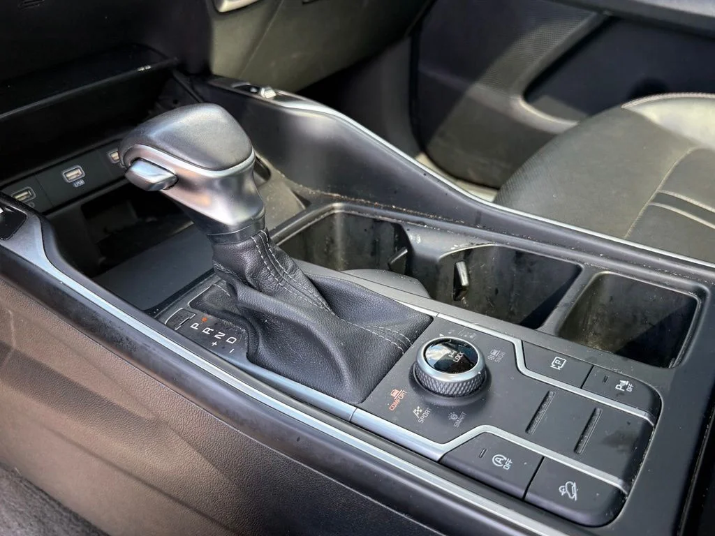 Used 2021 Black Kia S image 22