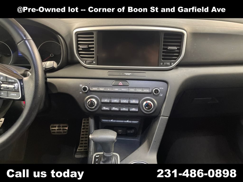 Used 2021  Kia S image 19
