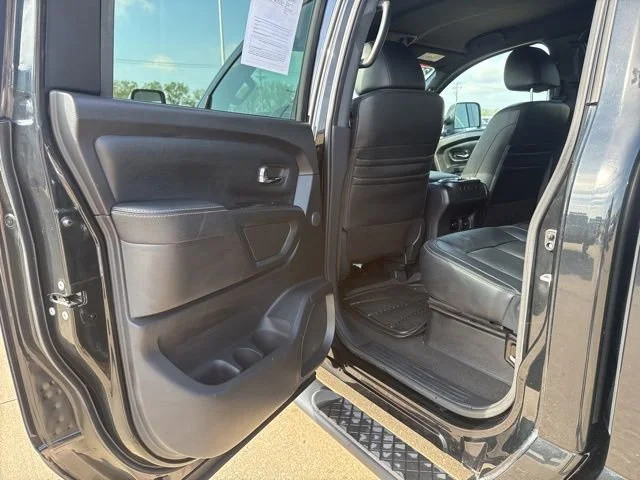 Used 2019 Magnetic Black Nissan SL image 40