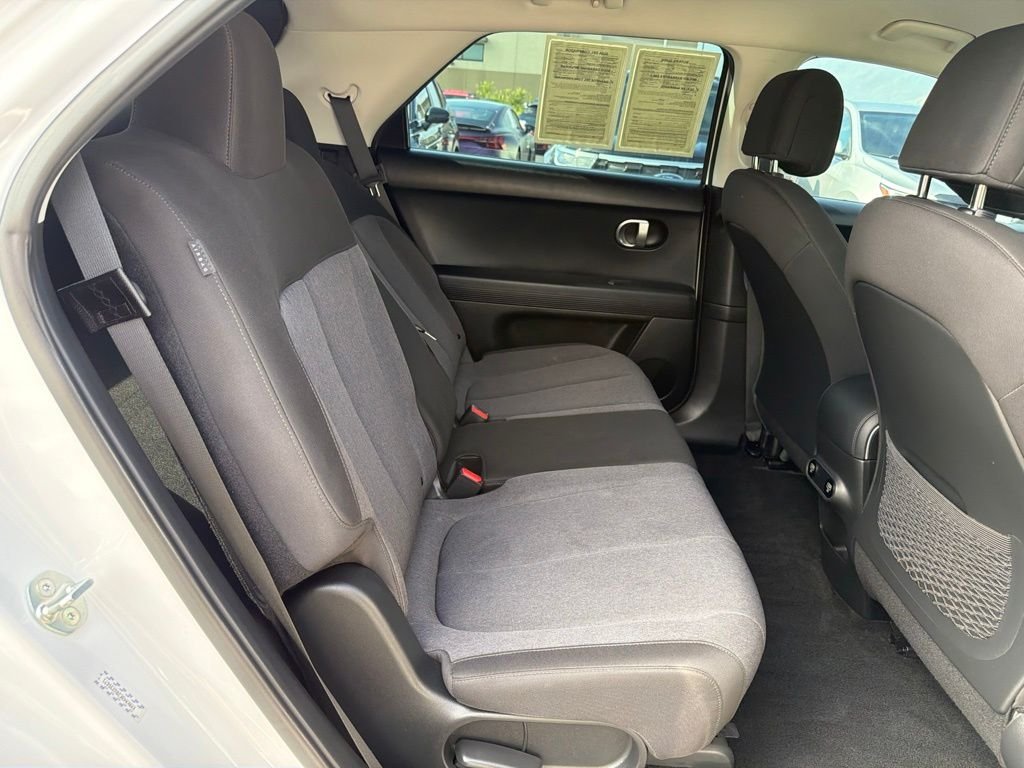 Used 2024 White Hyundai SEL image 19