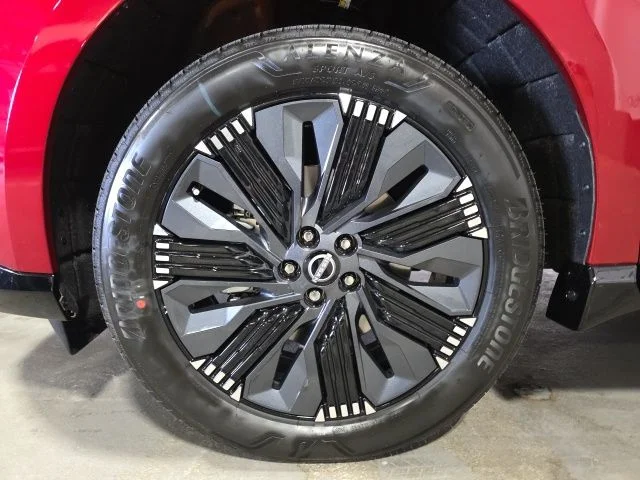 New 2026 Scarlet Ember Tintcoat Nissan Platinum image 9