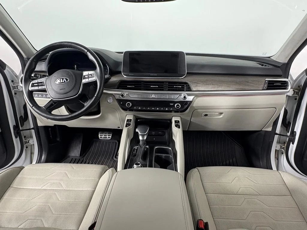 Used 2020 Snow White Pearl Kia SX image 4