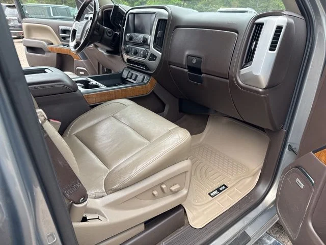 Used 2017 Gray GMC SLT image 24