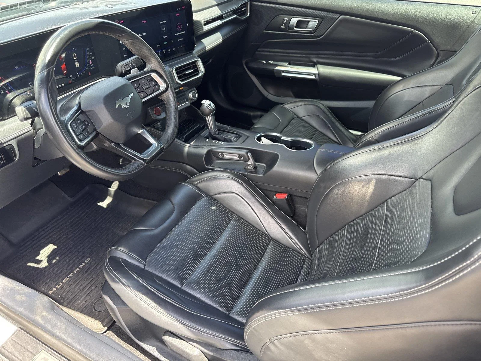 Used 2024 Iconic Silver Ford GT Premium image 10