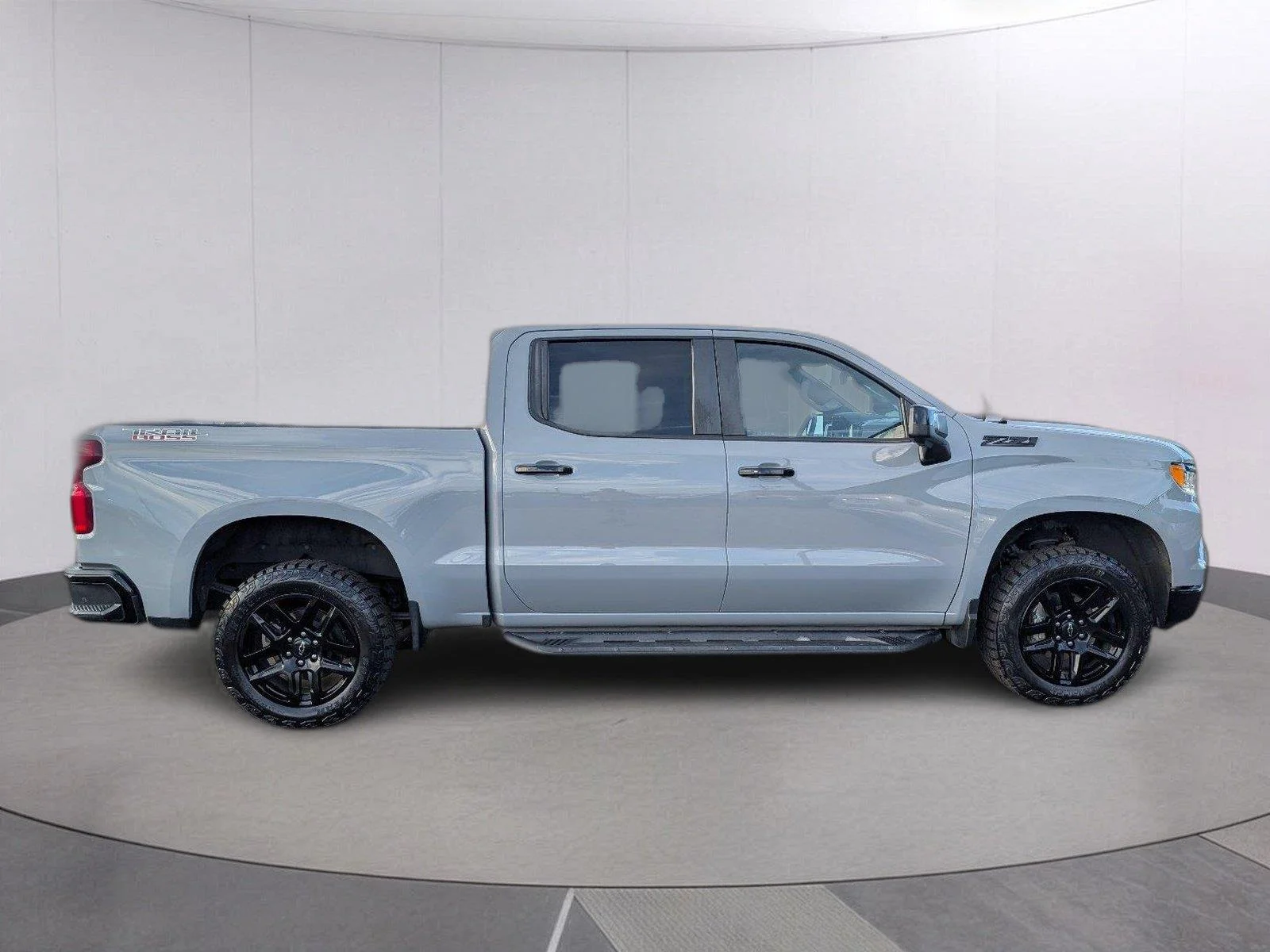 Used 2024 Slate Gray Metallic Chevrolet LT Trail Boss image 8