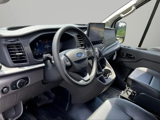 New 2026 Oxford White Ford Cargo Van image 43