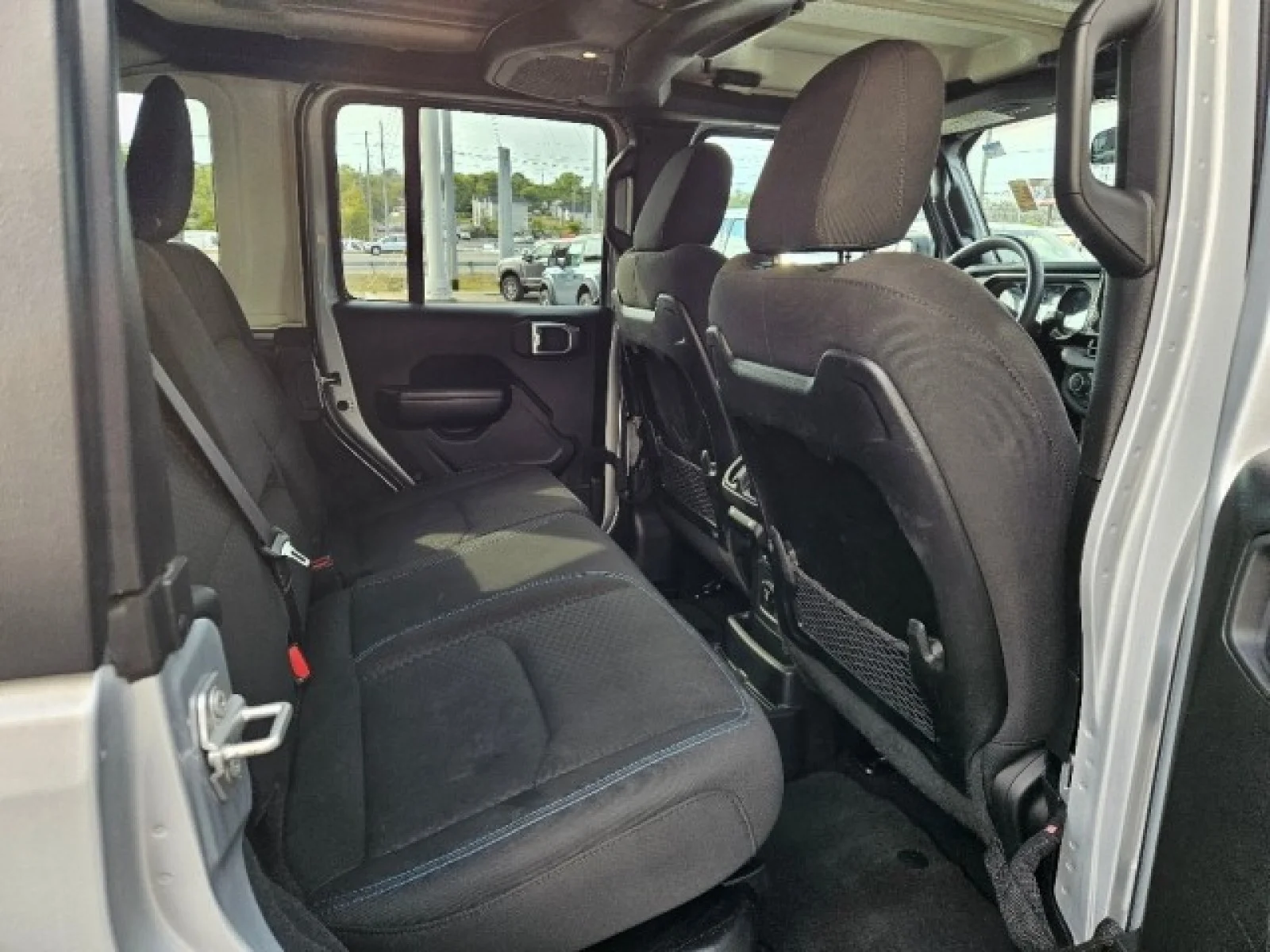 Used 2024 Silver Jeep Rubicon image 13