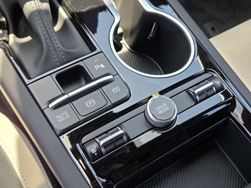 New 2026 Snow White Pearl Kia GT-Line FWD image 18